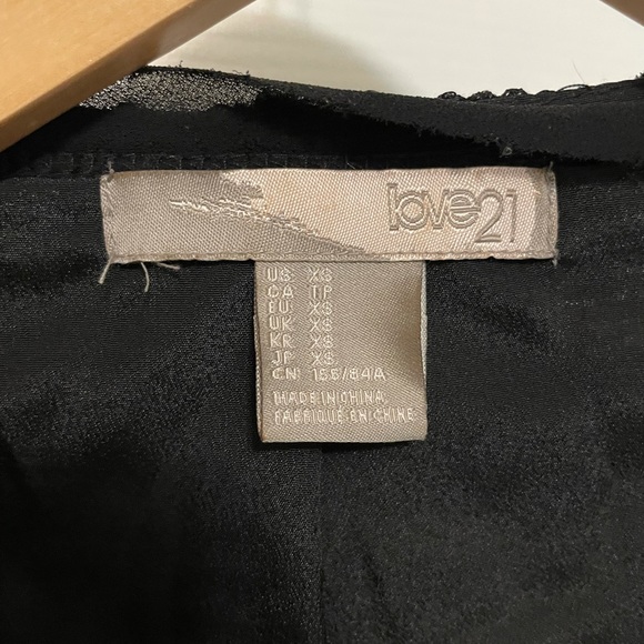 LOVE21 Sequin Blazer/Cardigan - Picture 4 of 4